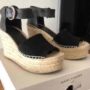 Marc Fisher Alida espadrilles 🖤